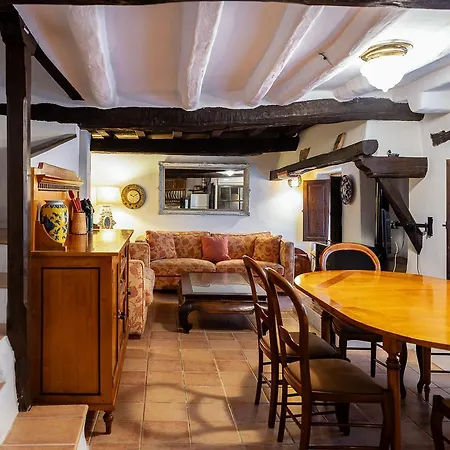 Casa Rural La Grande Country house Casas del Castanar